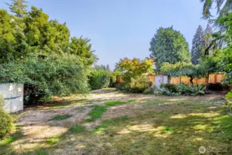 Large garden option areas & room for all the family fun.
