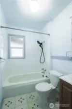 Unit 307 Bathroom