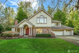 Timeless Burnstead-built residence in coveted Tibbetts Station,one of Sammamish’s most prestigious luxury enclaves.