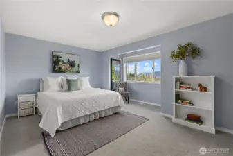 2nd primary bedroom with walk in closet and full bath attached