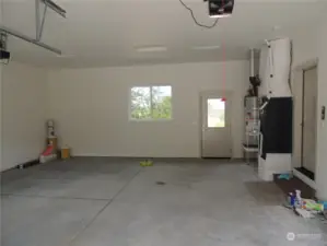 Spacious garage