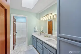 Updated hall bathroom