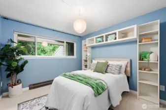 2nd bedroom