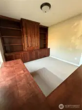 Stately office with build-ins