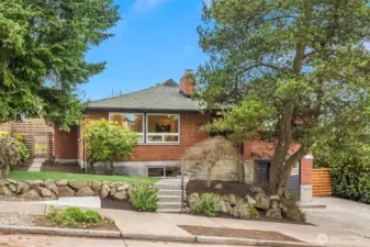 Original mid-century brick. Still doing its thing.