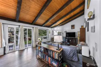 Abundant natural light and vaulted ceilings give the main living space a spacious feel.