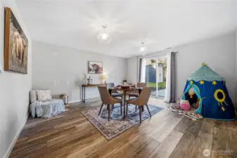 Amazing flex space is perfect for a game room, office space & many other possibilities!