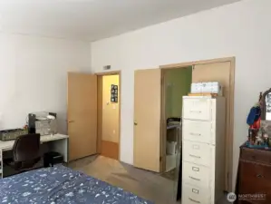 3rd bed with its own bath too.