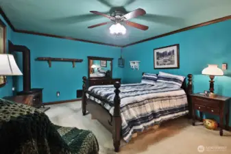 Primary bedroom. Propane stove.