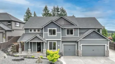 Welcome to this beautiful home near Ten Trails in Black Diamond.
