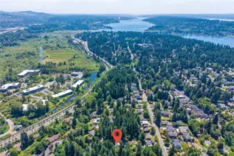 Located just minutes from Downtown Bellevue’s world-class shopping, dining, and parks