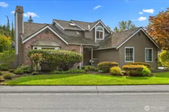 Beautiful 2-Story home in Possession Bay Highlands