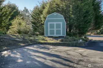 This shed is 10' x 10'.