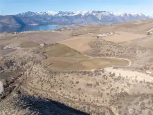Above Boyd Road sits this magnificent acreage.