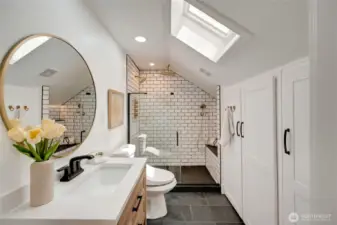 Master Ensuite