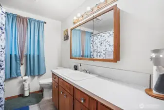 Full Bathroom