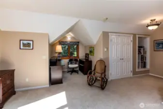 upstaire bedroom #2