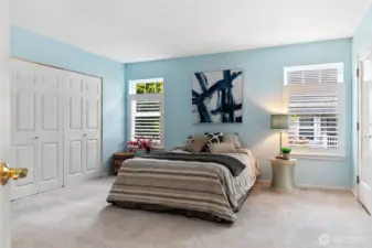 Primary Beddroom with HUGE walk-in closet!