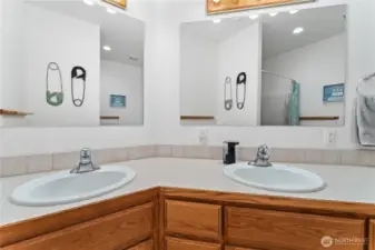 Double vanity in full guest bath