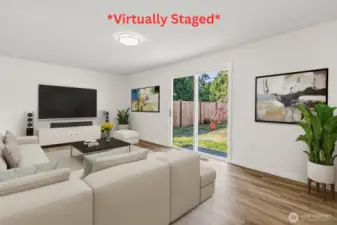 Extra large family room with room for everyone