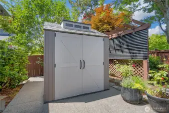 Outdoor shed