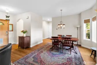 Dining room.