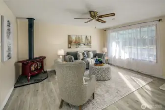 New flooring and paint throughout!