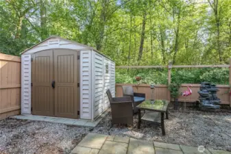 Shed in back perfect for storage
