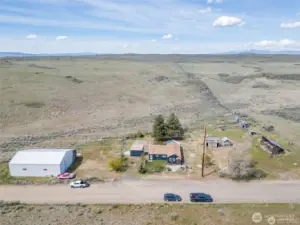 Welcome to 925 Rd B NW in Waterville, WA.