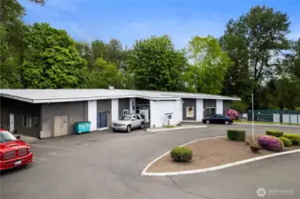 The clubhouse at Bowman Hilton park