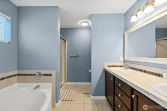 Primary 5-Piece Bath