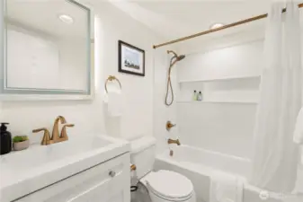 Lower level full bath