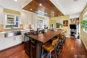 Built for entertaining!