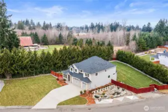 Enjoy living in Lake Tapps in this spectacular Garrett home.  Located in gated Country Creek Estates, this property is set on a private 1.7 acre lot and includes tranquil open space, fenced backyard, serene pond and attached 3 car garage.