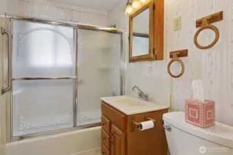 Main floor full bathroom.