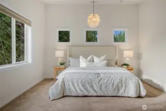 The primary features tranquil lake views