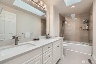 Upstairs hall bath with dual sinks