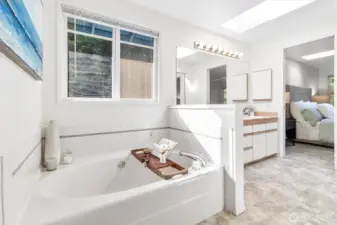 5 piece en suite bath