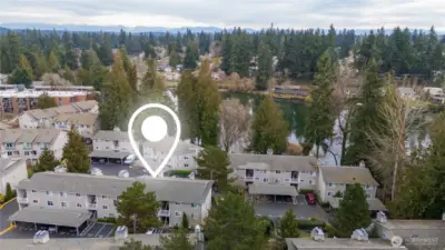 Great top floor view unit.