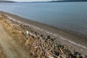 A short stroll down the street you'll have access to Hood Canal with Trails End Association!