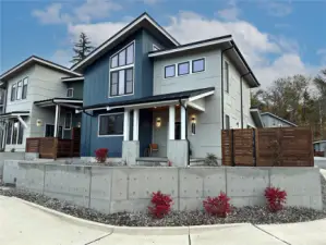 Welcome to 4300 Creston Way