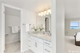 Bathroom Primary Suite