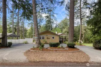Come and Enjoy this Secluded Home on Anderson Island!