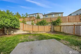 Fenced Rear Yard w Patio