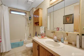 Full Bathroom