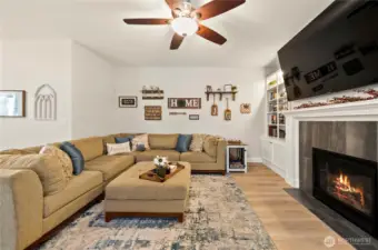 Cozy up on the couch with the gas (propane) fire going while you watch your favorite movie.