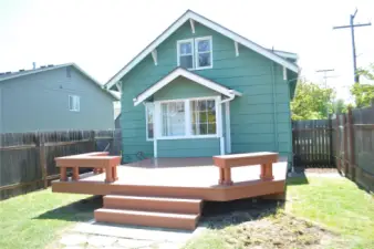 Great deck for entertaining or relaxing.