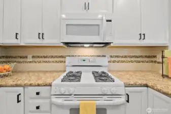 Gas stove and built in microwave hood