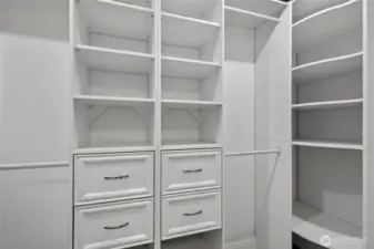 Primary bedroom closet
