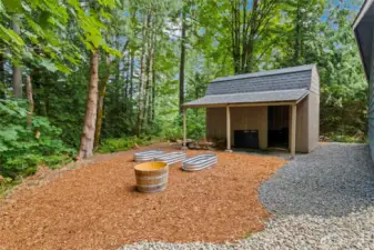 I know I'm a nerd, but this shed is really really effing nice. Go see it for yourself.